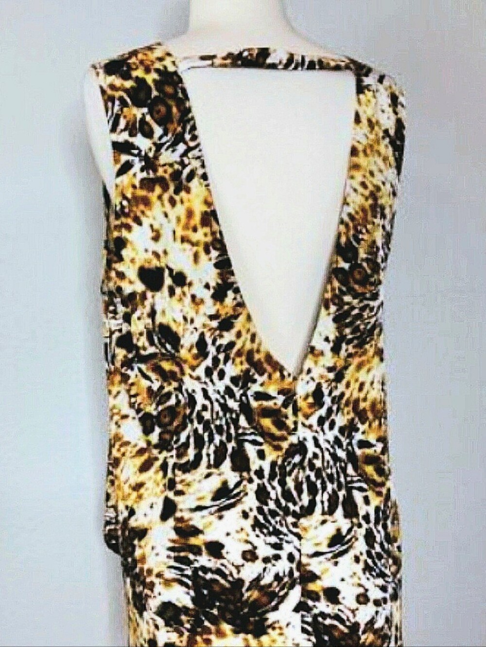 Amanda Uprichard 100% Silk Leopard Print  Sleeveless Blouse - Sz Large